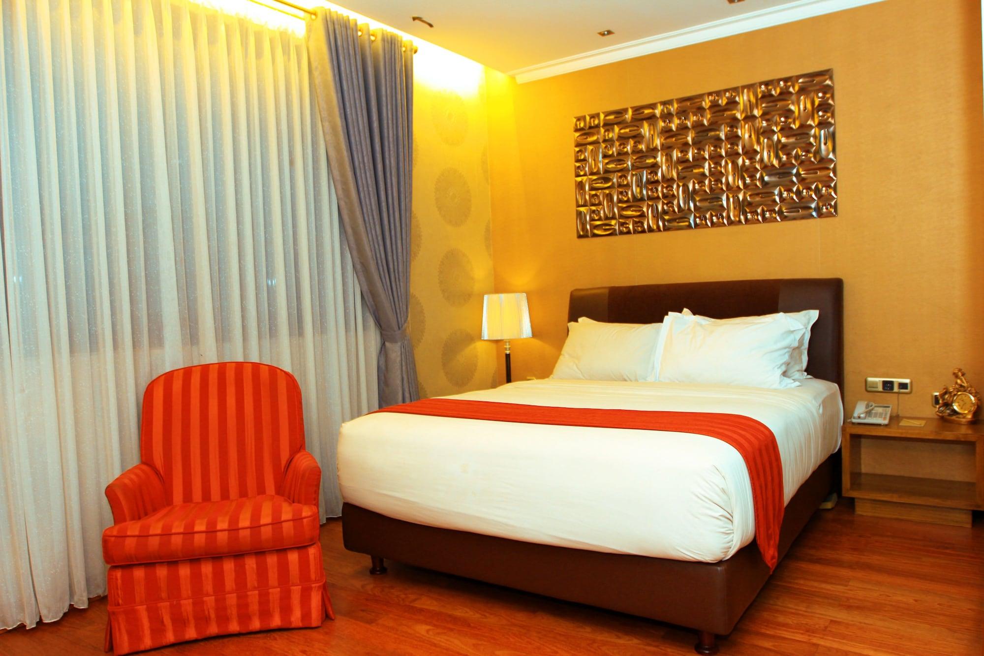 Sahati Hotel Giacarta Esterno foto